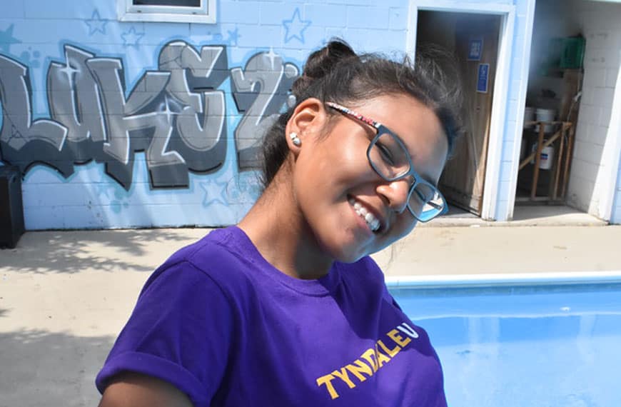 GIVE to a Summer Missions Student